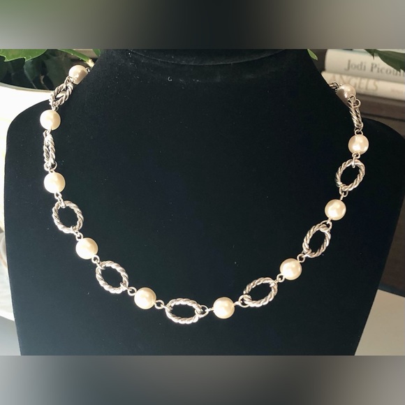 Seasons Fashion Silver Tone w/Faux Pearls Necklace - Picture 7 of 7